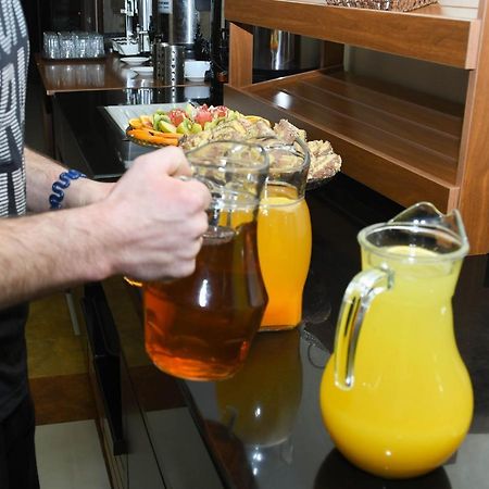 Olympavan Hotel Erywań Zewnętrze zdjęcie