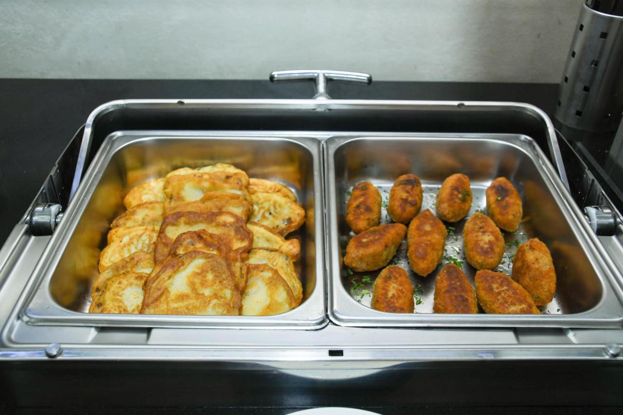 Olympavan Hotel Erywań Zewnętrze zdjęcie