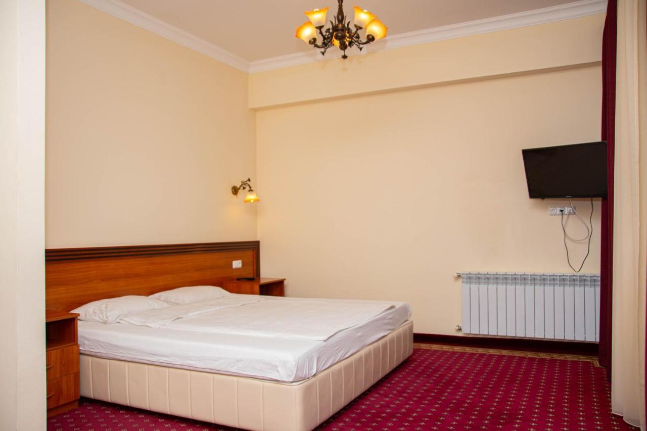 Olympavan Hotel Erywań Zewnętrze zdjęcie